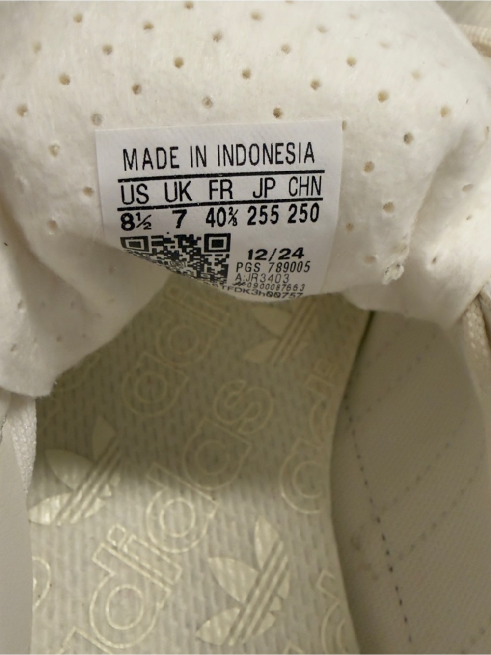 adidas Women’s Neutral Cream Low-Top Sneakers Size 8.5 NWOT - Picture 7 of 10